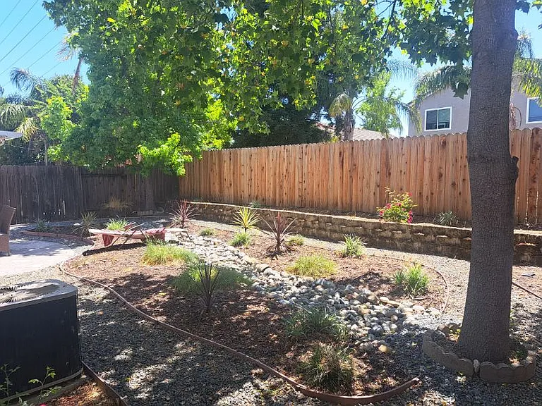 7964 Robinson Dr — Photo 10