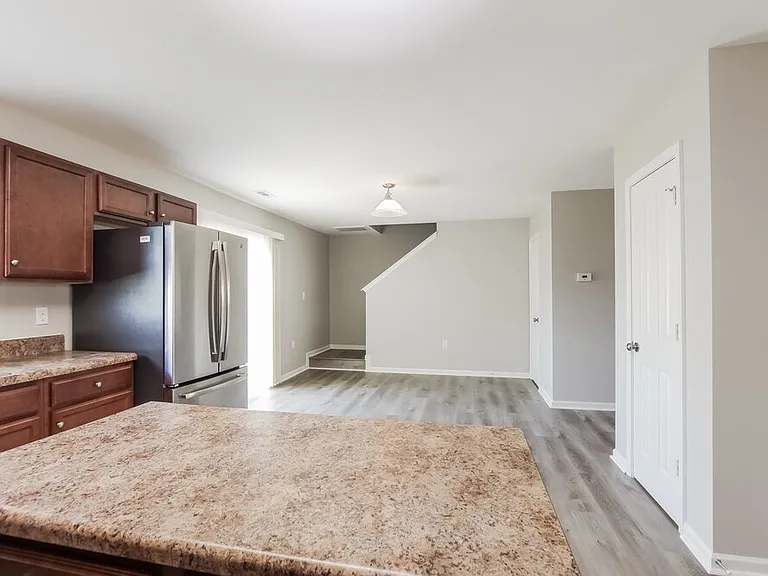 706 Waterlemon Way — Photo 10