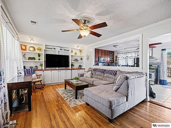 5th image of 8110 Bowie Dr