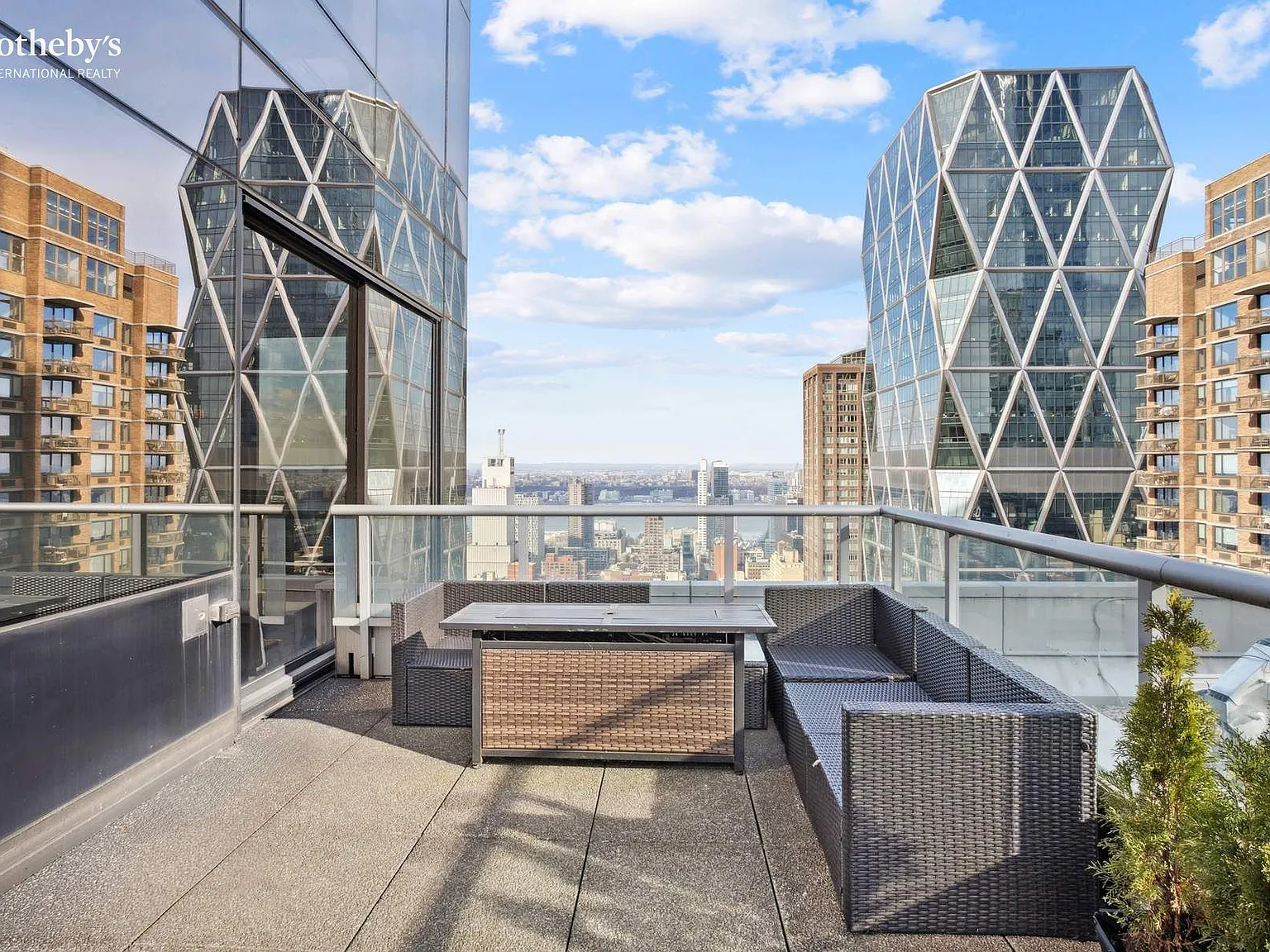230 West 56th Street — Photo 3