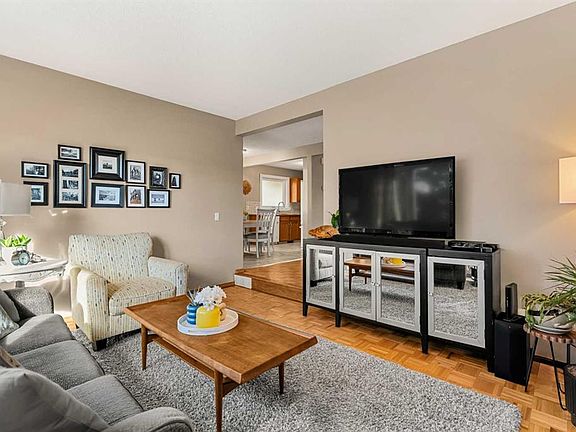 5th image of 54 E Deerview Ter SE