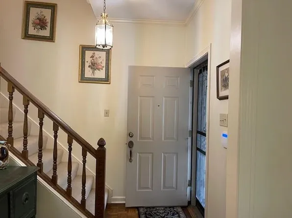 4659 N Laurel Oaks Dr #4659, Memphis, TN 38117