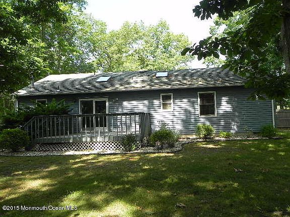 3rd image of 70 Scott Dr