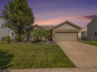 766 Millerway Dr, Fenton, MI 48430