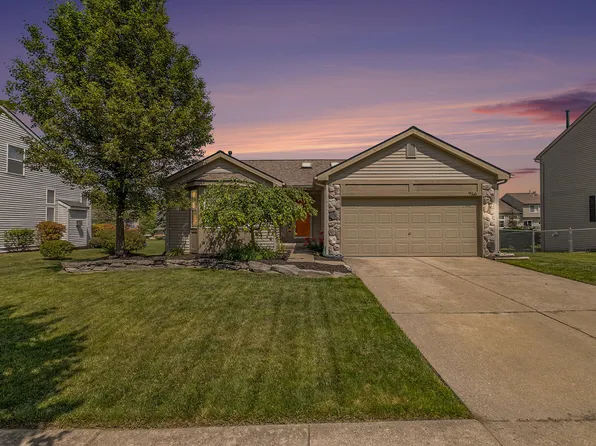 766 Millerway Dr, Fenton, MI 48430