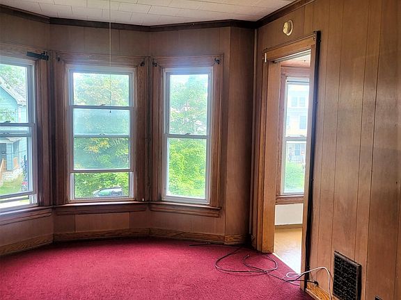 5th image of 164 Altruria St Floor 2