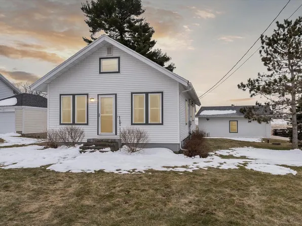 6749 Henry Rd, Belleville, WI 53508