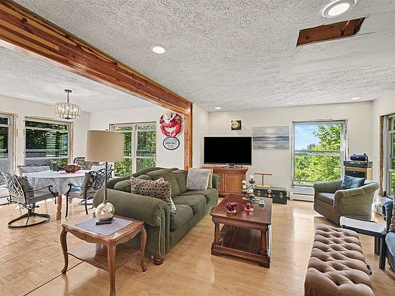 5th image of 10460 Camp Rd