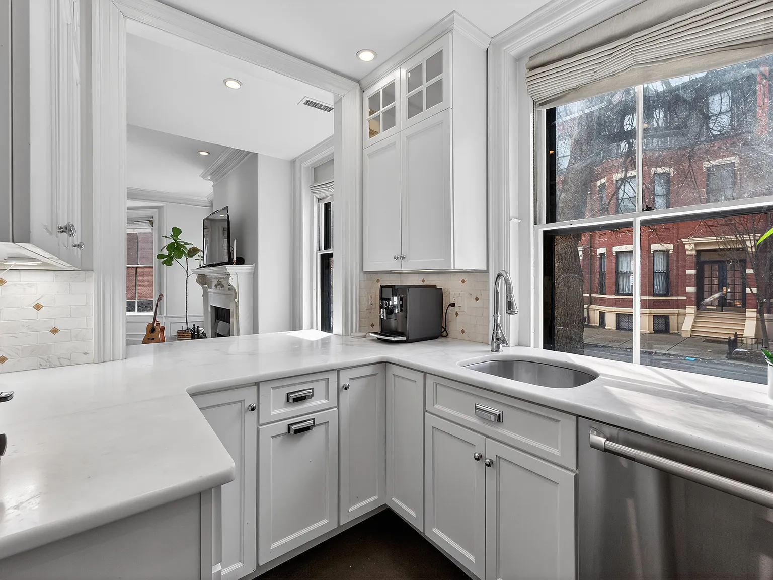 1 bed, 1195 sqft, $5,400 — Photo 3