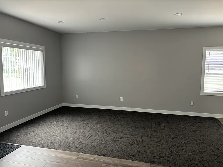 110 Grant St — Photo 6
