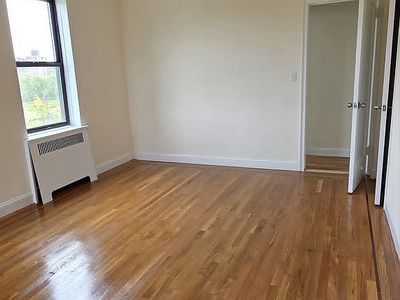 4th image of 4660 Manhattan College Pkwy #6F