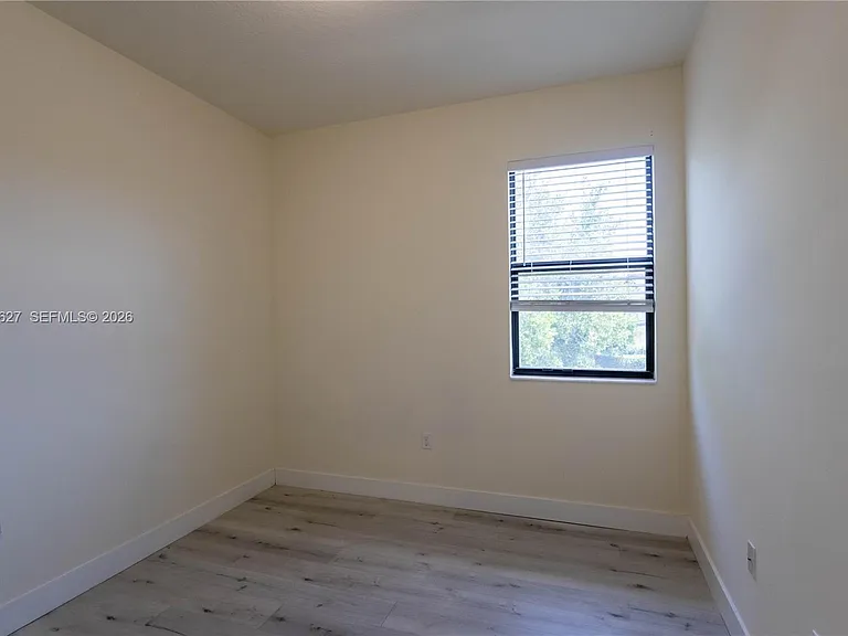 10407 NW 82nd St #14 — Photo 28