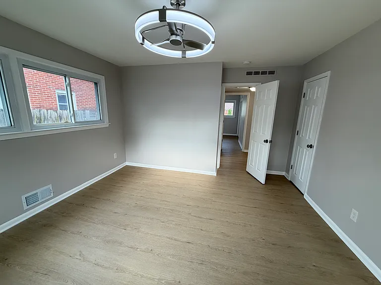 21830 Kipling Ave — Photo 24
