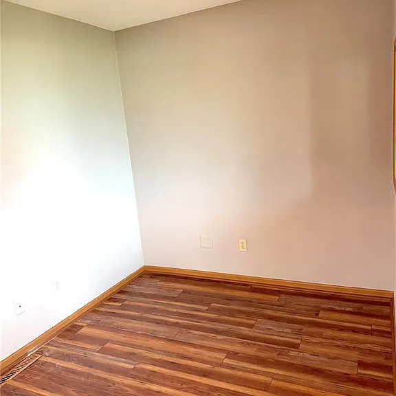 721 S Cherry St — Photo 5