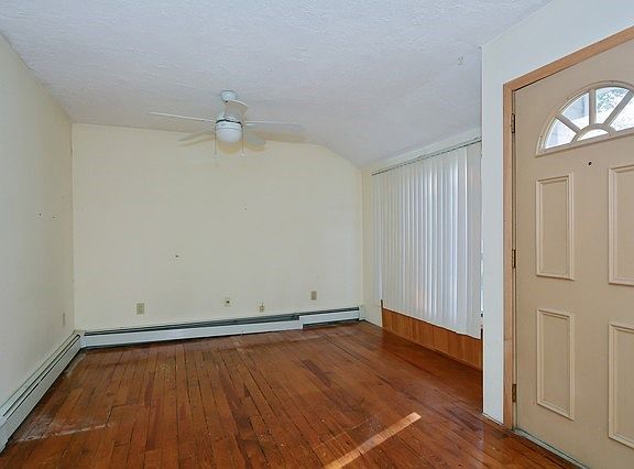 4th image of 42 Lebkamp Ave