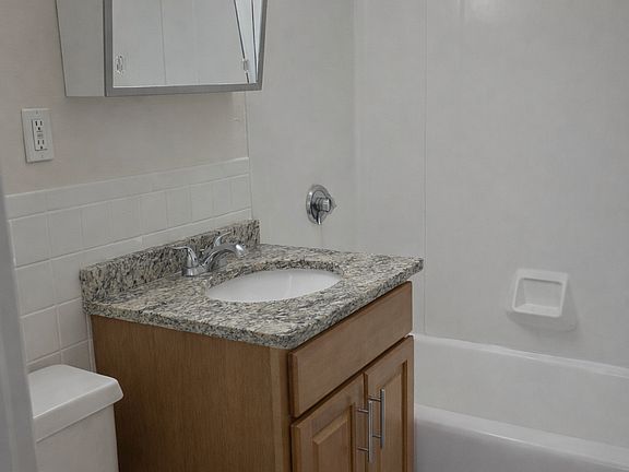 4th image of 114 Babcock St #21