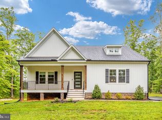 632 Noahs Landing Dr, Bumpass, VA 23024