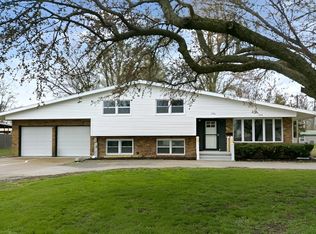 702 S Main St, Homer, IL 61849