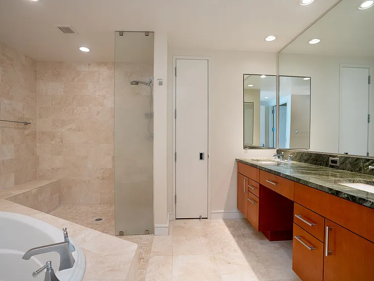 1288 Ala Moana Blvd #31D — Photo 18