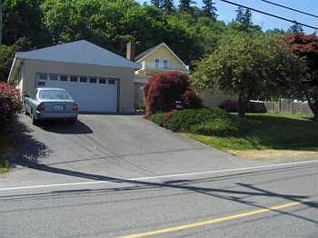 4th image of 12115 93rd Ave NE