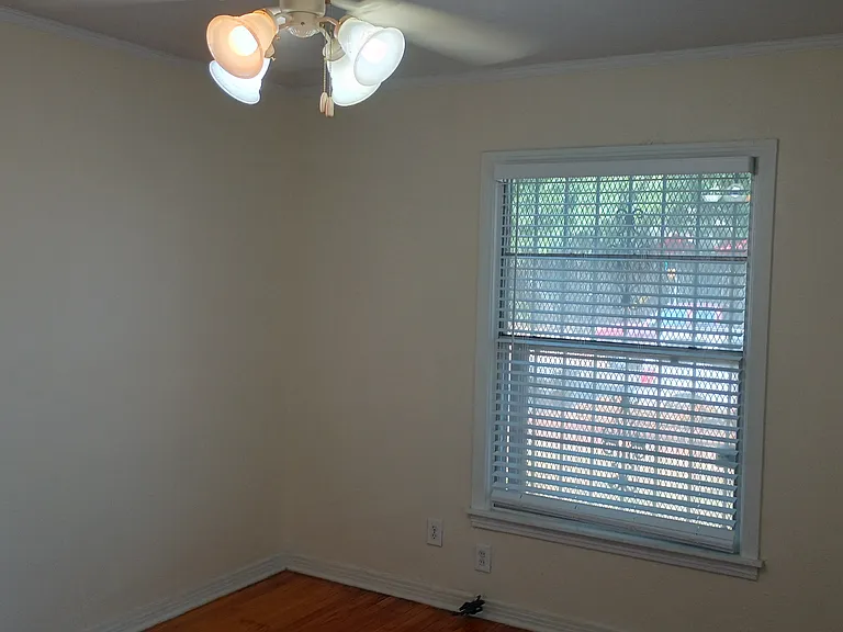 3717 Myrtle St — Photo 30