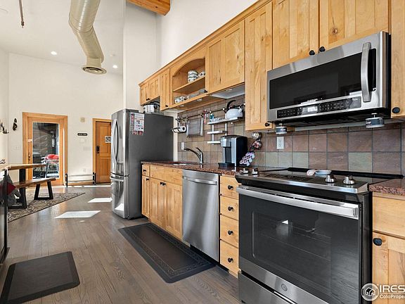 5th image of 170 W Elkhorn Ave #201