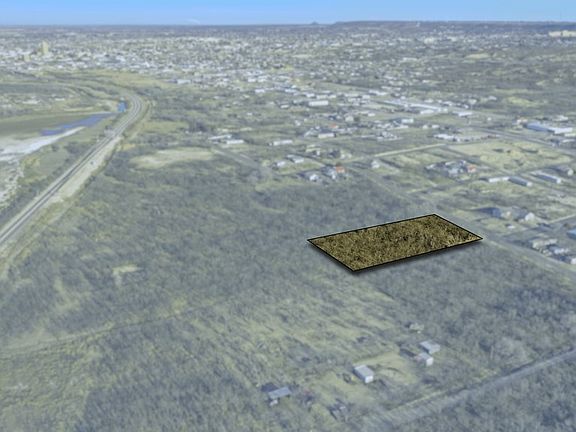 5th image of 100 N Lockhart St