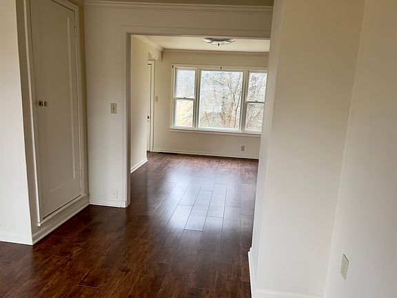 5th image of 4705 Ardmore Ave
