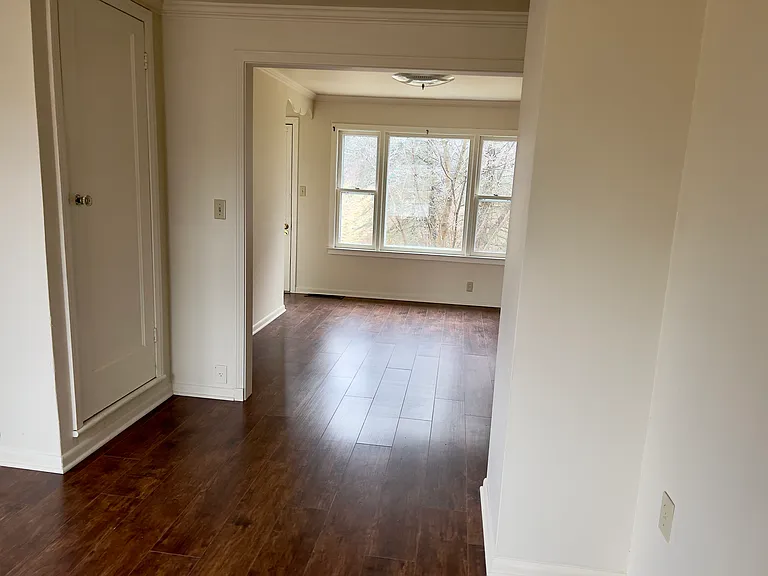 4705 Ardmore Ave — Photo 5