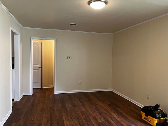 2nd image of 634 Cashew St Unit C