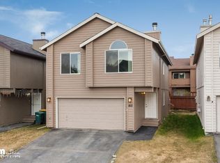 1812 Sturbridge Ct, Anchorage, AK 99507