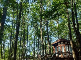 128 Overlook Dr, Spruce Pine, NC 28777