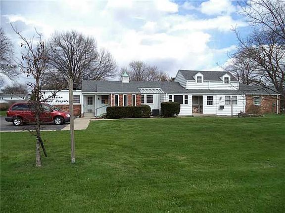 2nd image of 399 W Boundary St
