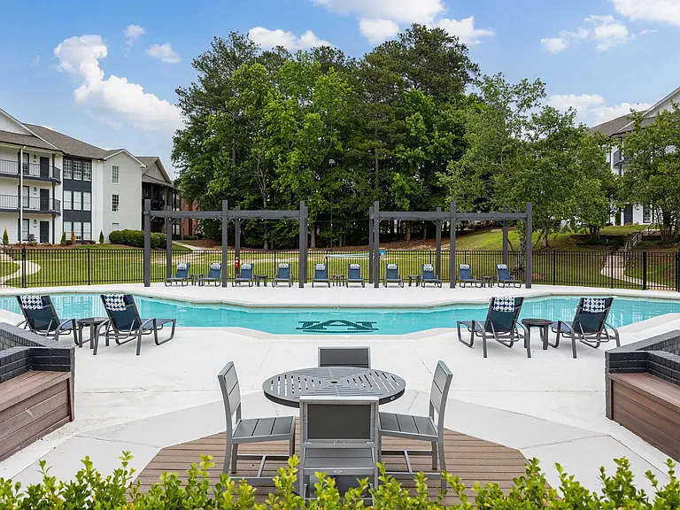 626 Shug Jordan Pkwy #3 — Photo 2