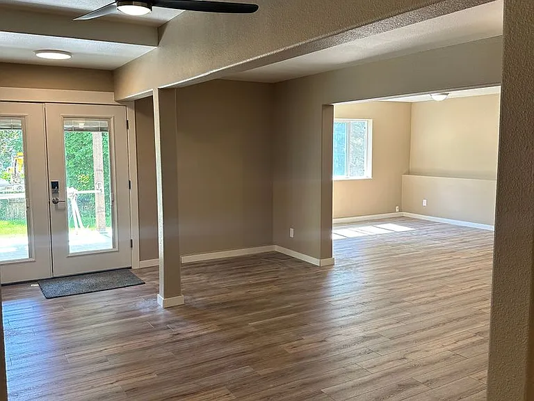 1400 W 47th Ave — Photo 12