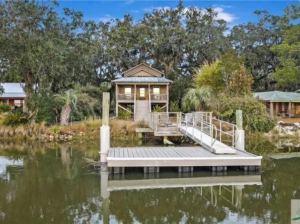 2649 Hird Island, Darien, GA 31305