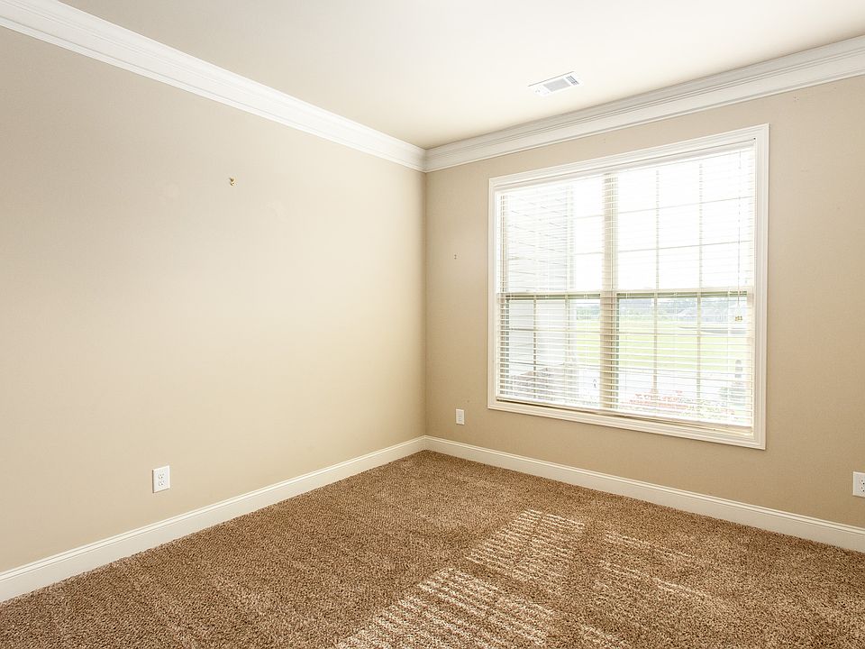 205 Brooks Village Dr, Pendergrass, GA 30567 Zillow