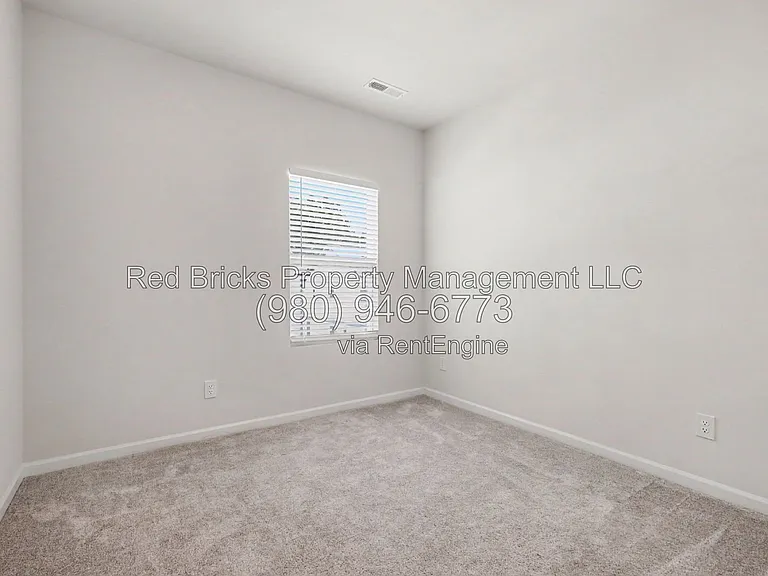 1420 Blanche St — Photo 28