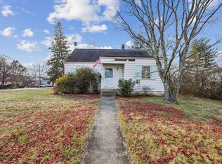 28 Quaspeak Rd, Congers, NY 10920