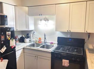 5710 Potter St APT 13, Haslett, MI 48840