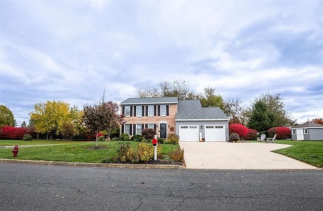 1st image of 4940 Elmira Dr