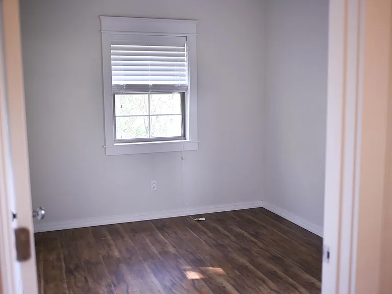 839 Wilcox Rd — Photo 10