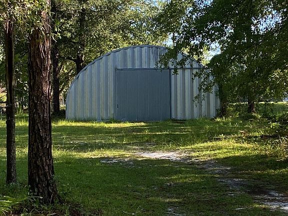 3rd image of 3590 SOUTHERN PINES Drive