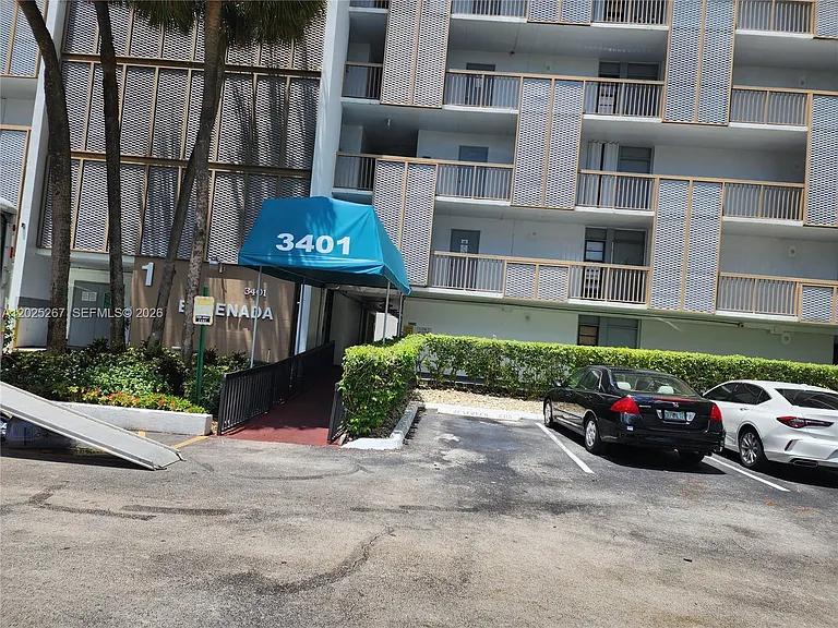 3401 N Country Club Dr #117 — Photo 9