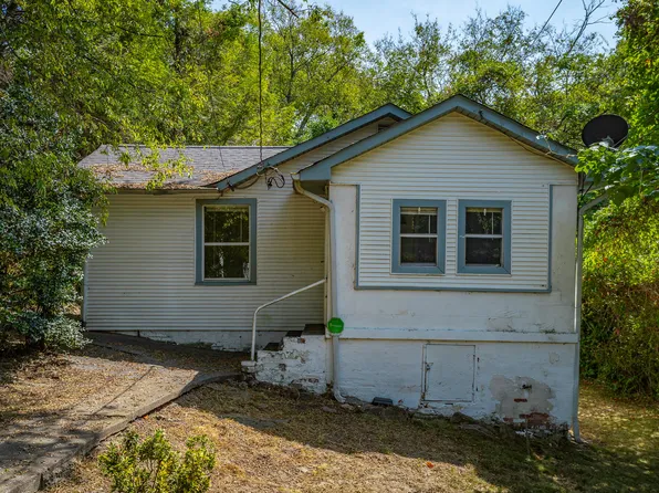 126 Sprayner Ter, Lookout Mountain, TN 37350