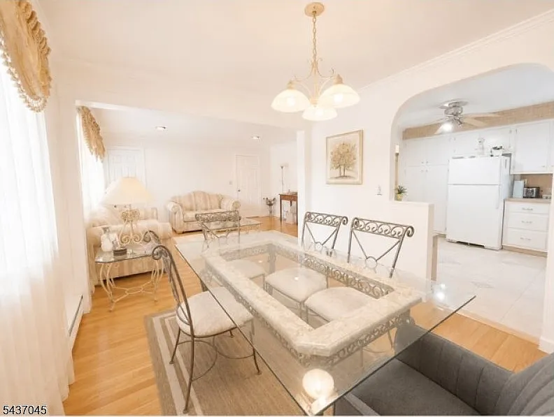 3 bed, $2,800 — Photo 3