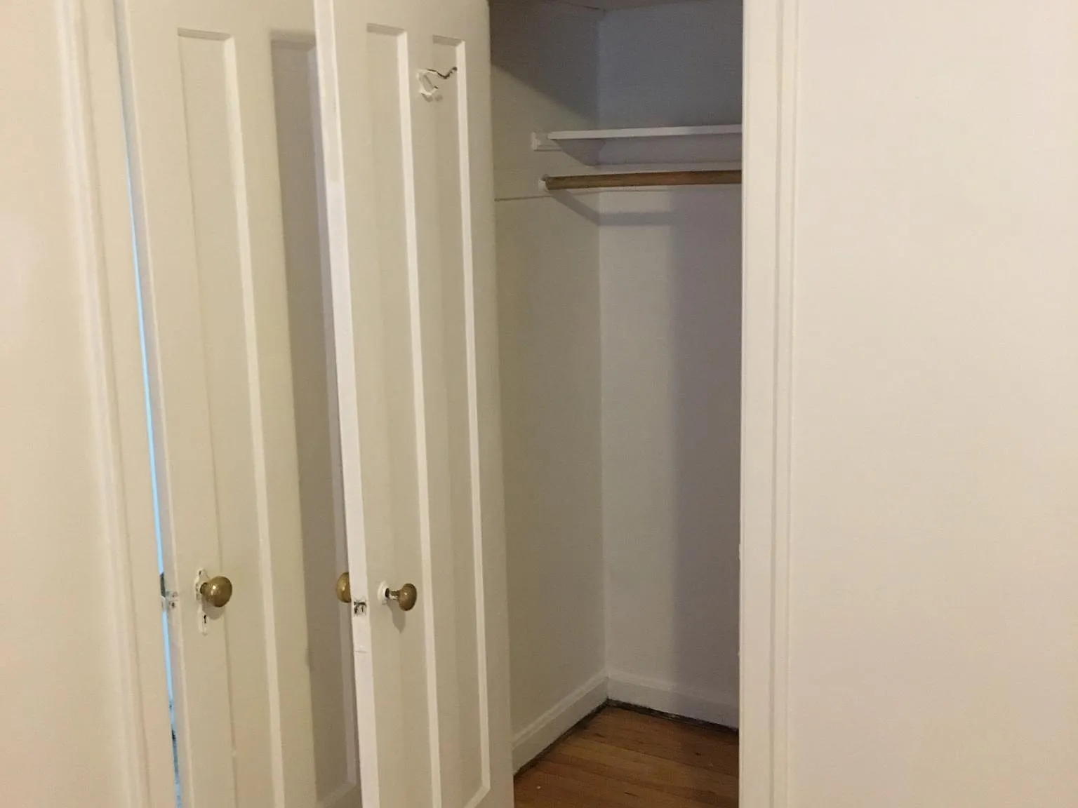 8350 S Maryland Ave — Photo 3