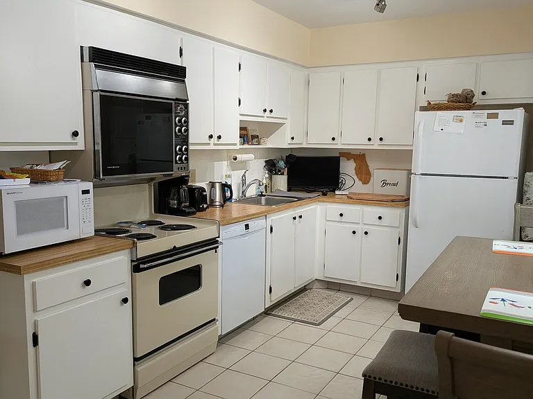 804 Cypress Blvd #208 — Photo 7
