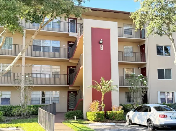 850 SW 133rd Ter APT 416B, Hollywood, FL 33027