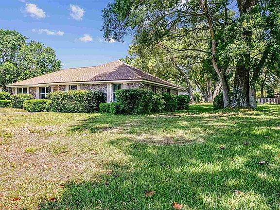5th image of 6404 Lake Charlene Ct